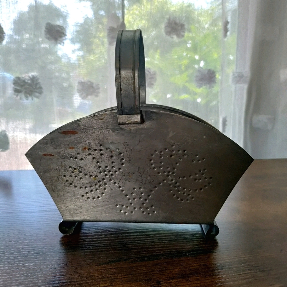 Vintage Napkin Holder w/ Handle. Galvanized Flower